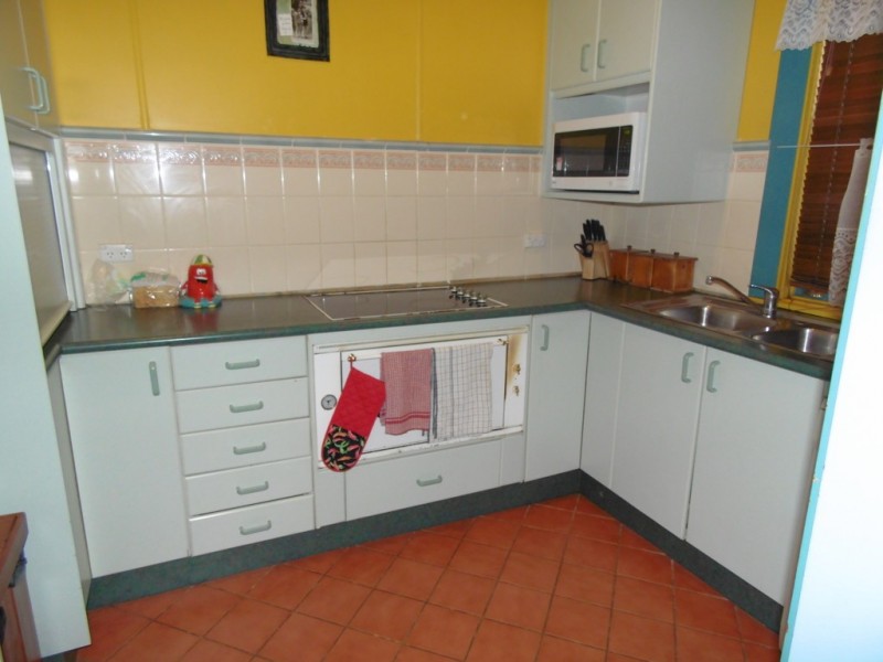 5 East Street, Parkes NSW 2870