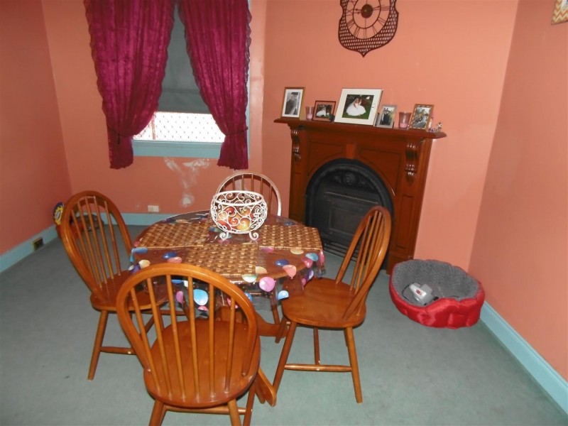 5 East Street, Parkes NSW 2870