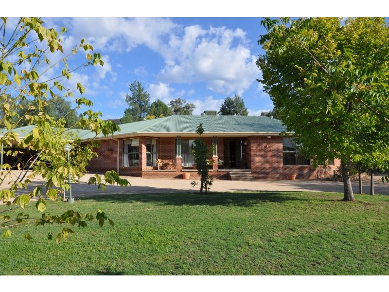 22 Bowler Street, Eugowra NSW 2806