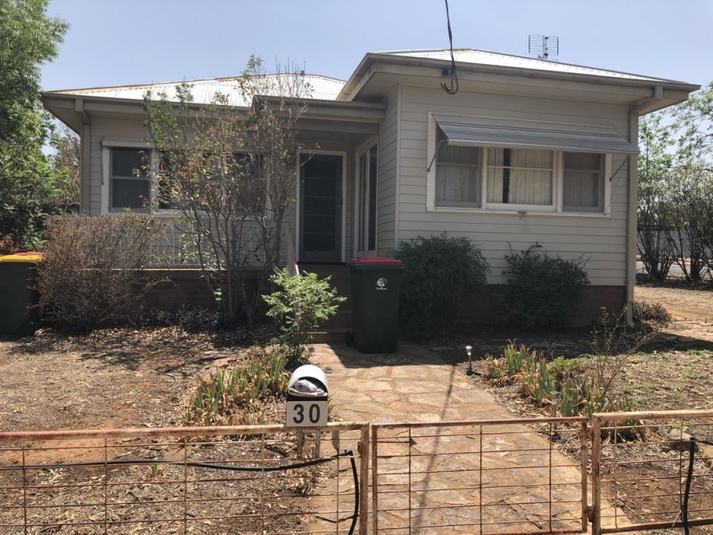 30 Coleman Road, Parkes NSW 2870