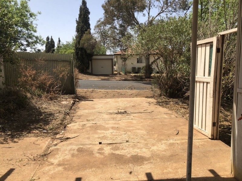 30 Coleman Road, Parkes NSW 2870