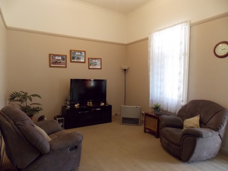 67 Hill Street, Parkes NSW 2870