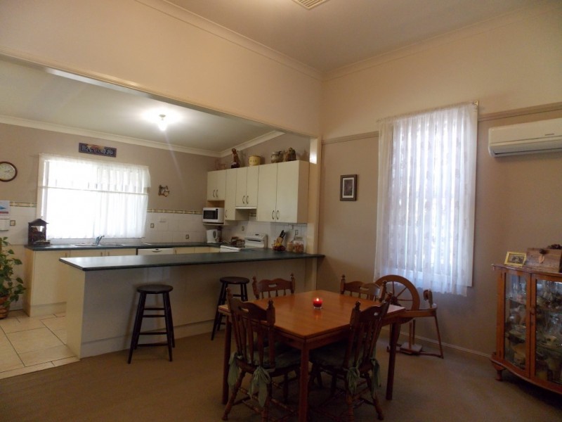 67 Hill Street, Parkes NSW 2870