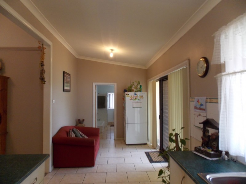67 Hill Street, Parkes NSW 2870