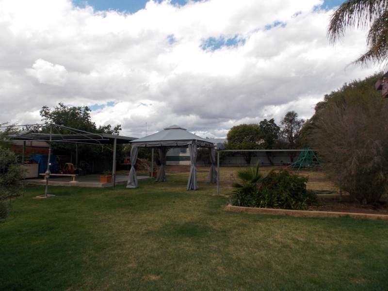 67 Hill Street, Parkes NSW 2870