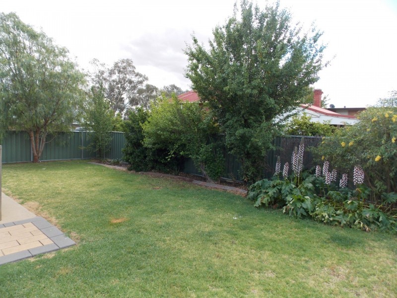 67 Hill Street, Parkes NSW 2870