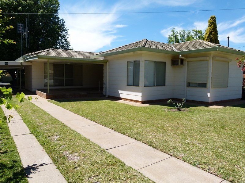 21 Gloucester Street, Forbes NSW 2871