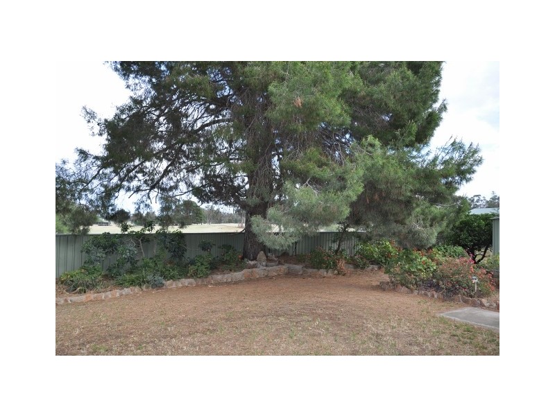 . “Throndale” Escort Way, Eugowra NSW 2806