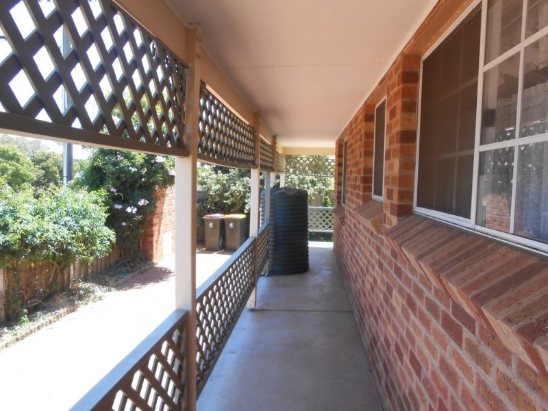 5/2 High Street, Parkes NSW 2870