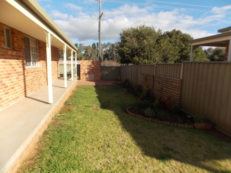 5/2 High Street, Parkes NSW 2870