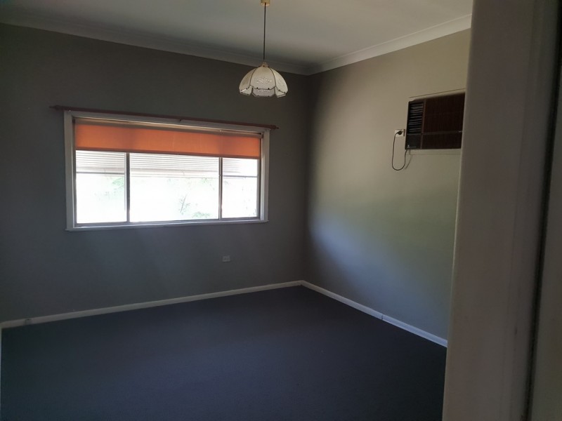 6 Thornbury Street, Parkes NSW 2870
