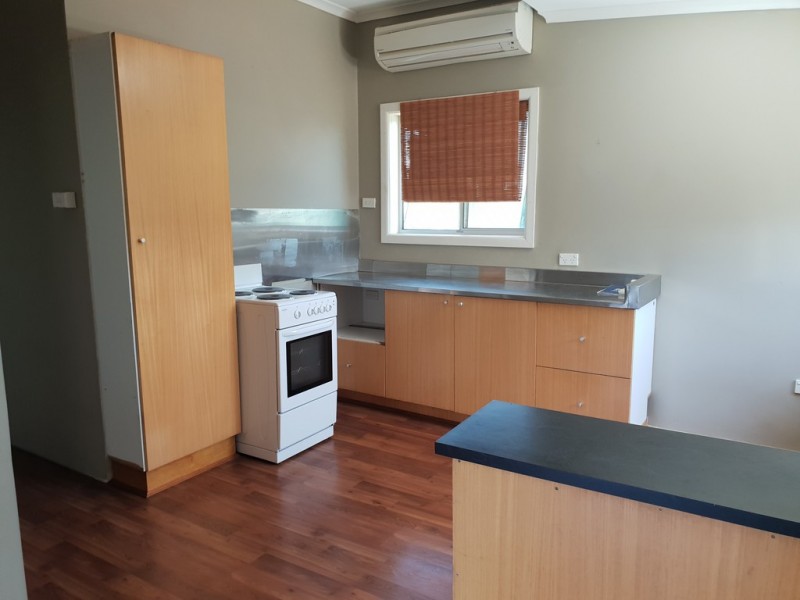 6 Thornbury Street, Parkes NSW 2870