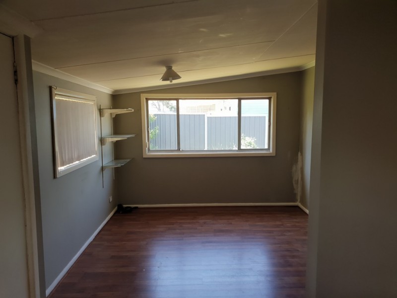 6 Thornbury Street, Parkes NSW 2870