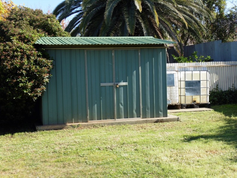 6 Thornbury Street, Parkes NSW 2870