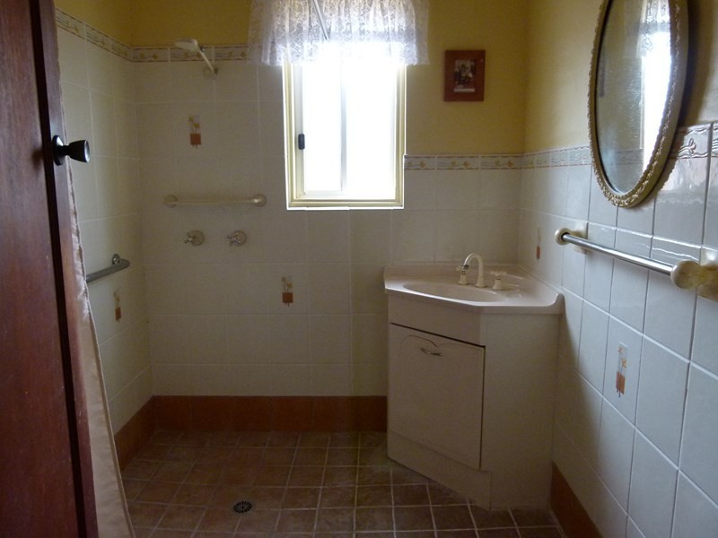 32 Flint Street, Forbes NSW 2871