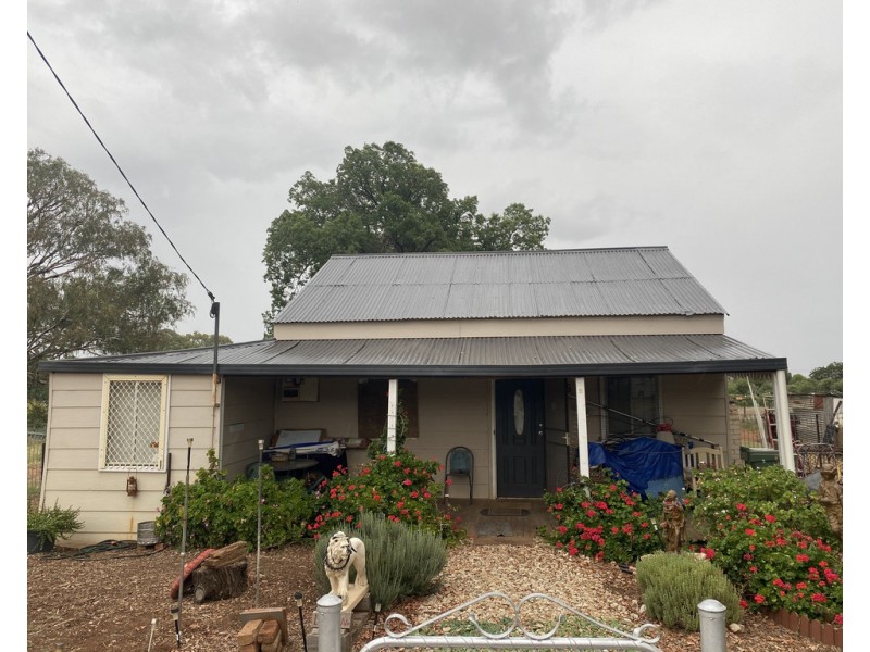 5 Boona Street, Condobolin NSW 2877
