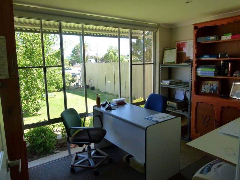 12 Barwin Street, Forbes NSW 2871