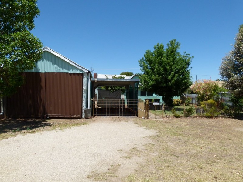 11 Black Street, Forbes NSW 2871
