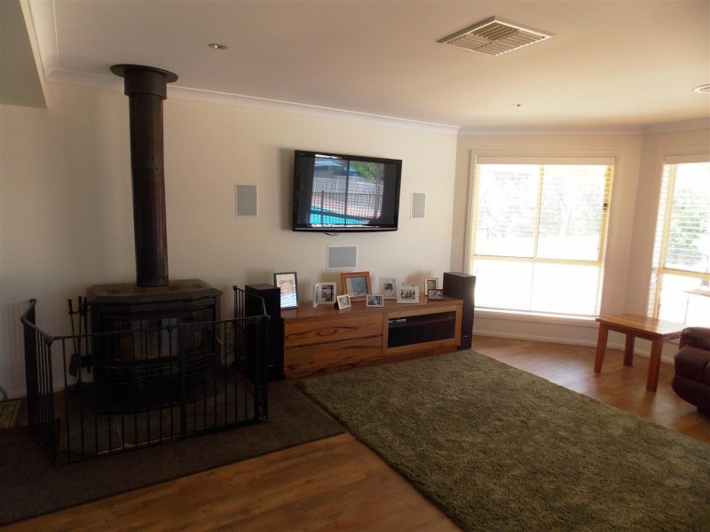 235 Nash Street, Parkes NSW 2870