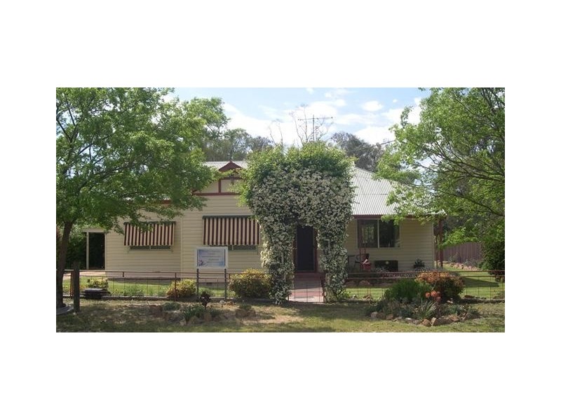 22 Bradley Street, Grenfell NSW 2810