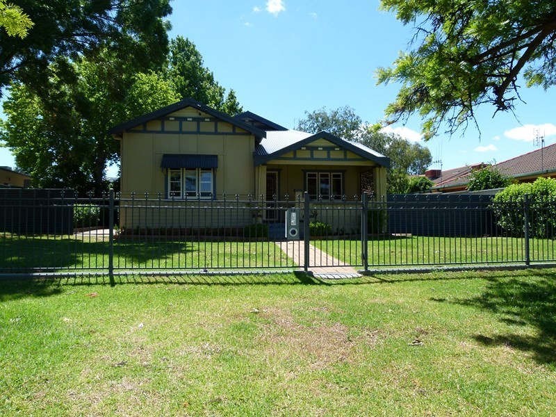 32 William Street, Forbes NSW 2871