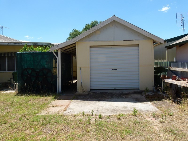 35 Wambat Street, Forbes NSW 2871
