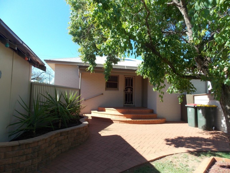 27 Mitchell Street, Parkes NSW 2870