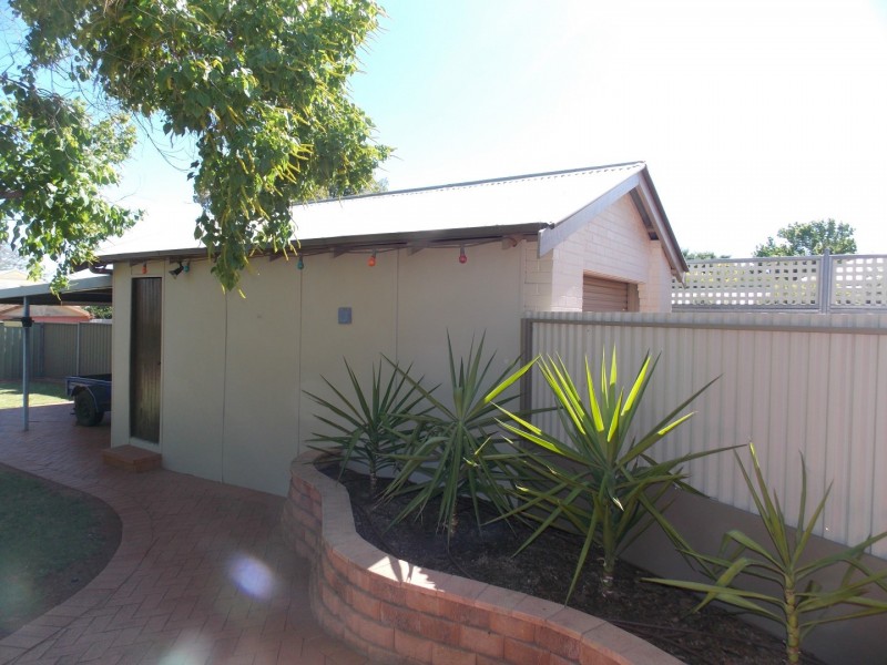 27 Mitchell Street, Parkes NSW 2870