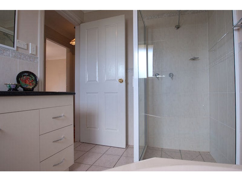 17 College Road, Forbes NSW 2871