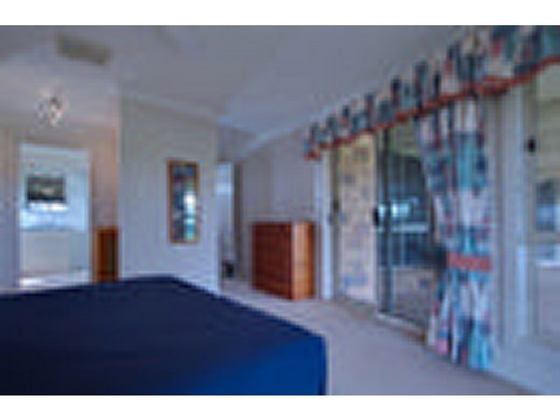 17 College Road, Forbes NSW 2871