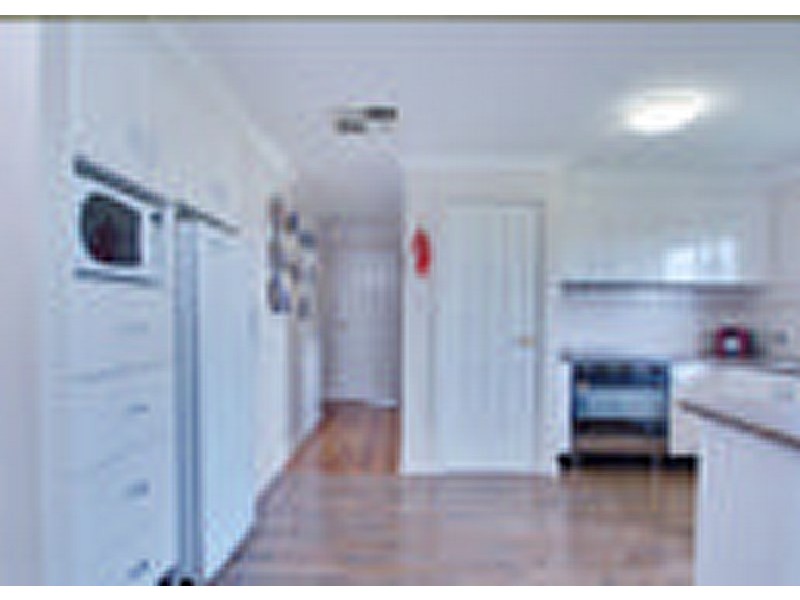 17 College Road, Forbes NSW 2871