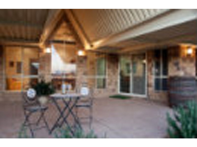 17 College Road, Forbes NSW 2871