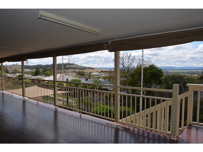 15 Mendos Place, Parkes NSW 2870