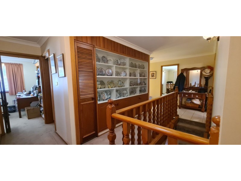 15 Mendos Place, Parkes NSW 2870
