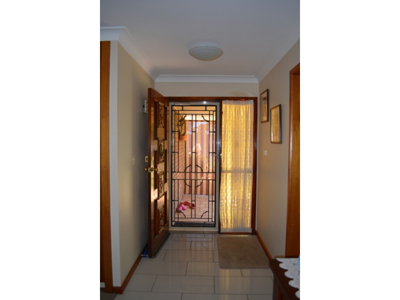 15 Mendos Place, Parkes NSW 2870