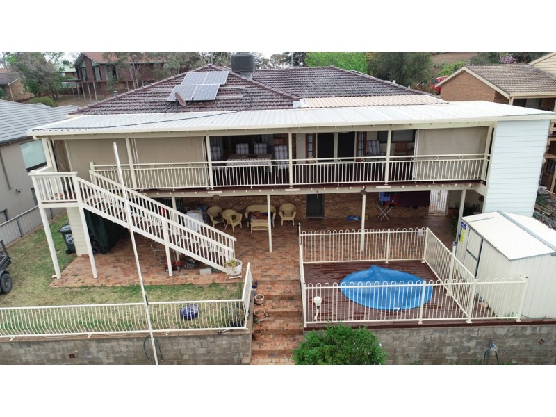 15 Mendos Place, Parkes NSW 2870