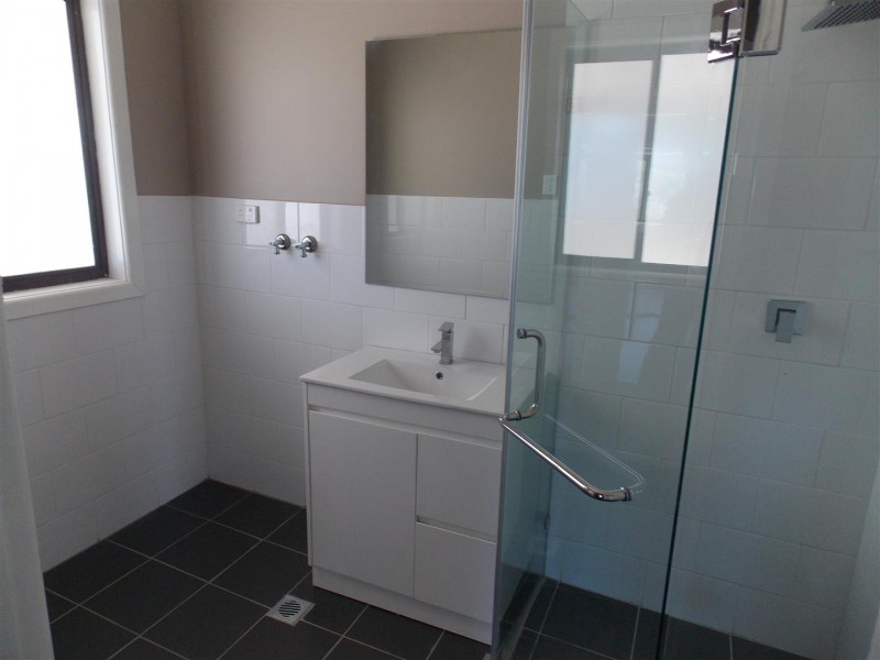 3 Hooley Street, Parkes NSW 2870