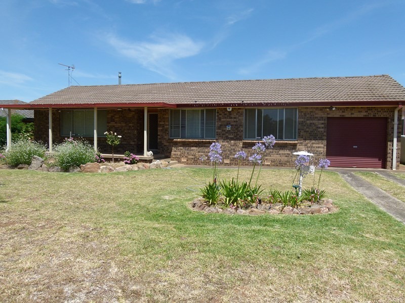 18 Belah Street, Forbes NSW 2871