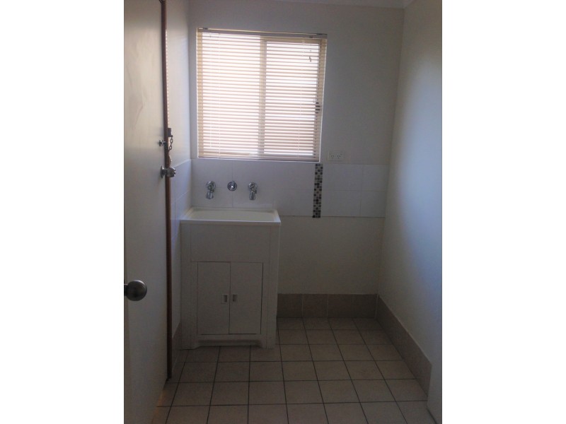 26 Jones Street, Parkes NSW 2870