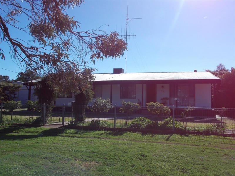 43 Lachlan Street, Bogan Gate NSW 2876