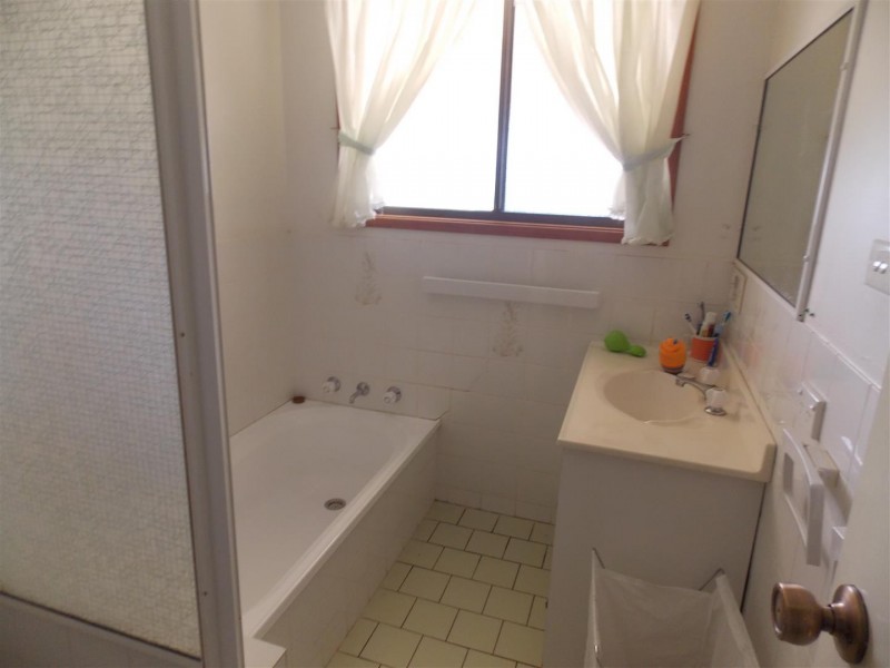 43 Lachlan Street, Bogan Gate NSW 2876