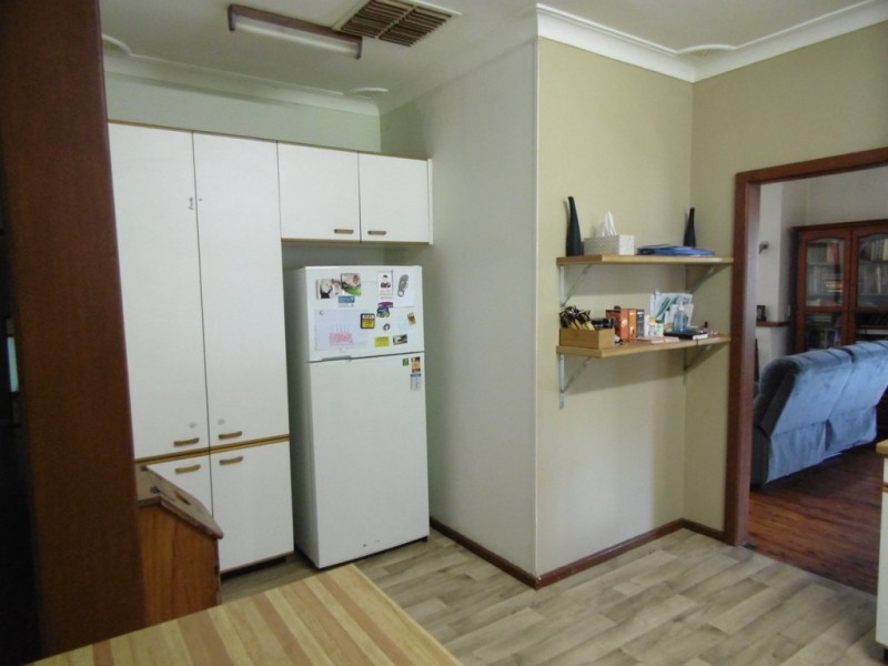 5 Hume Street, Parkes NSW 2870