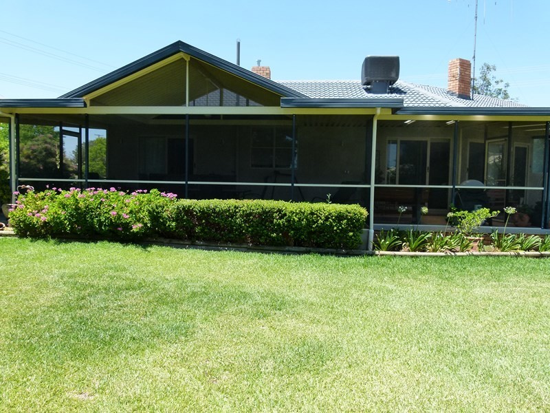 144 Farnell Street, Forbes NSW 2871