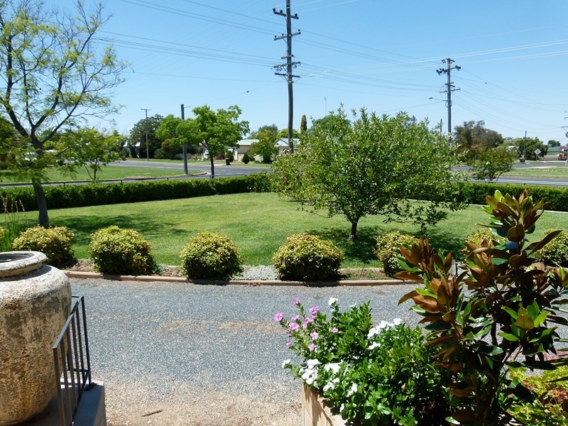 144 Farnell Street, Forbes NSW 2871