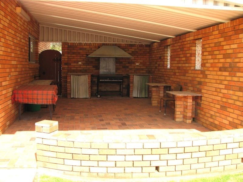 51 Warraderry Street, Grenfell NSW 2810