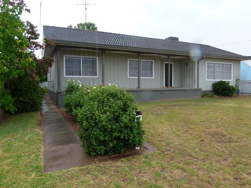 71 Farrand Street, Forbes NSW 2871