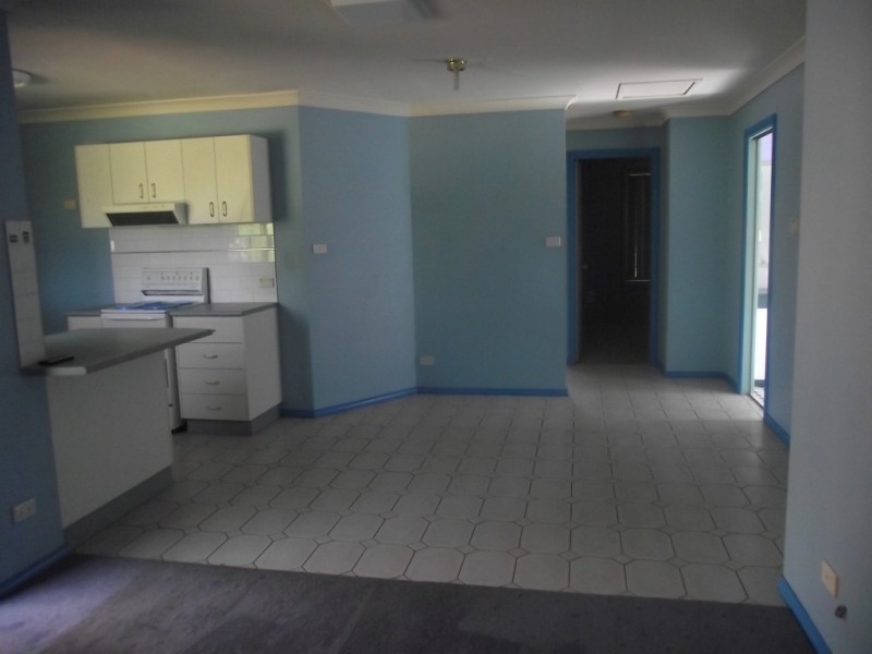 64 Best Street, Parkes NSW 2870