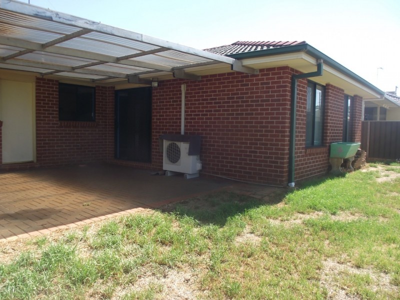 64 Best Street, Parkes NSW 2870