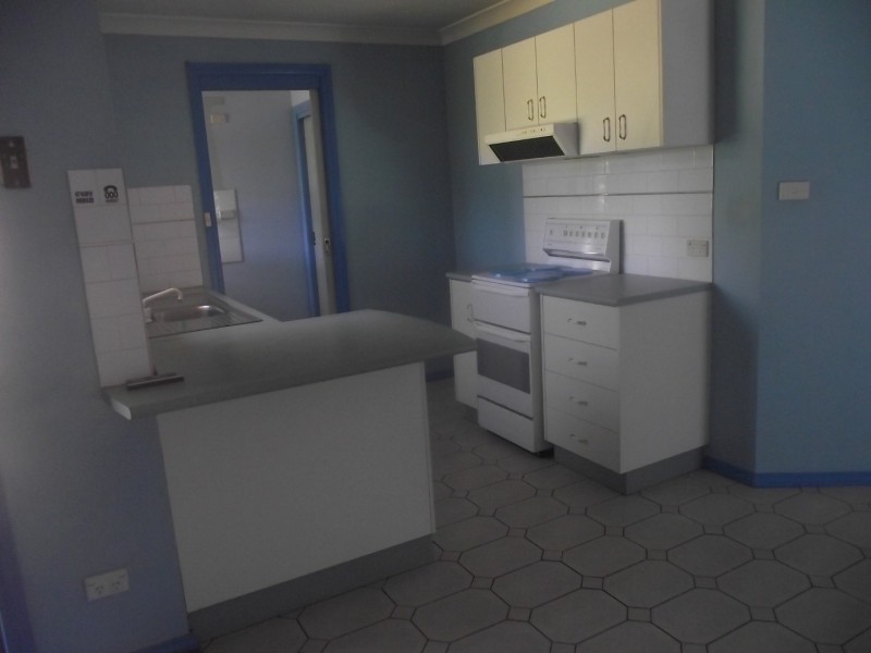 64 Best Street, Parkes NSW 2870