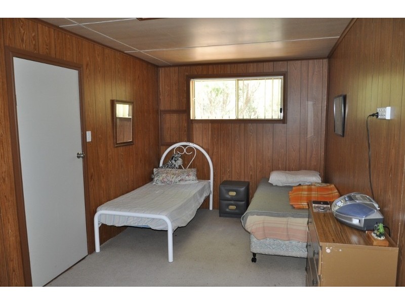 42 Pye Street, Eugowra NSW 2806